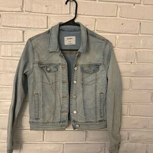 Kids Old Navy Light Wash Jean Jacket. Size XL (14)